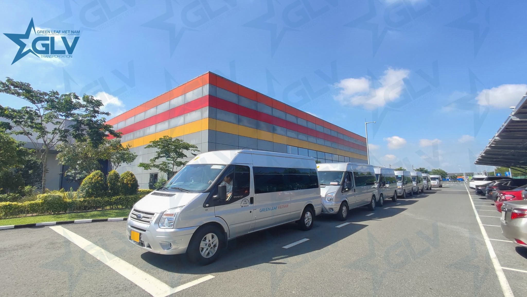 Thuê xe hợp đồng dài hạn có lợi hơn với khách hàng