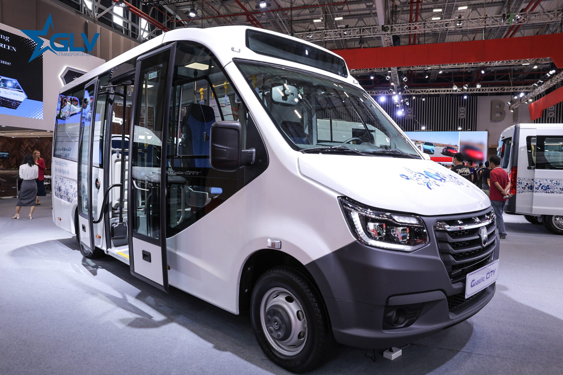 thuê xe 16 chỗ tphcm chuyên nghiệp