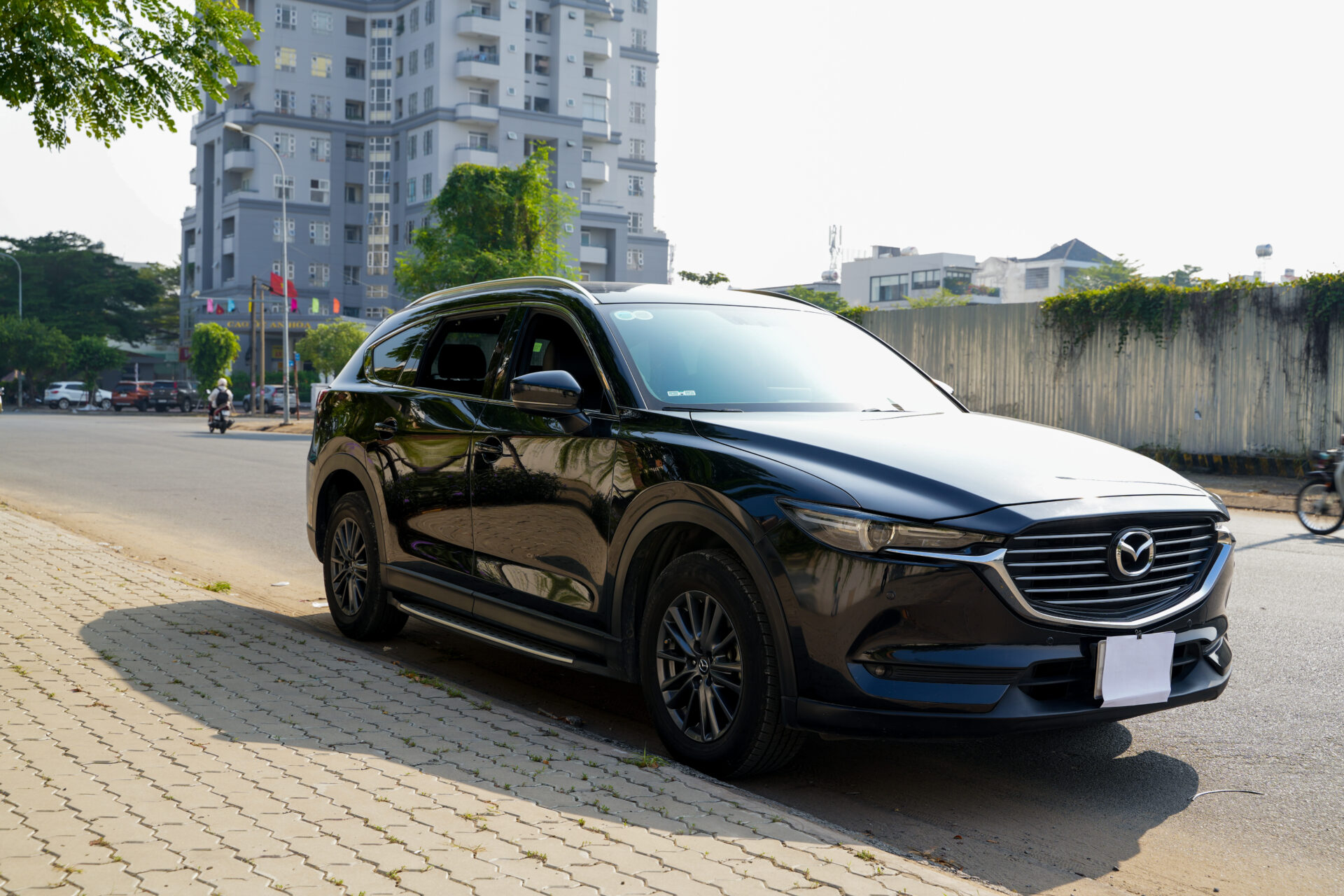 Xe limousine hay xe thường cho chuyến công tác